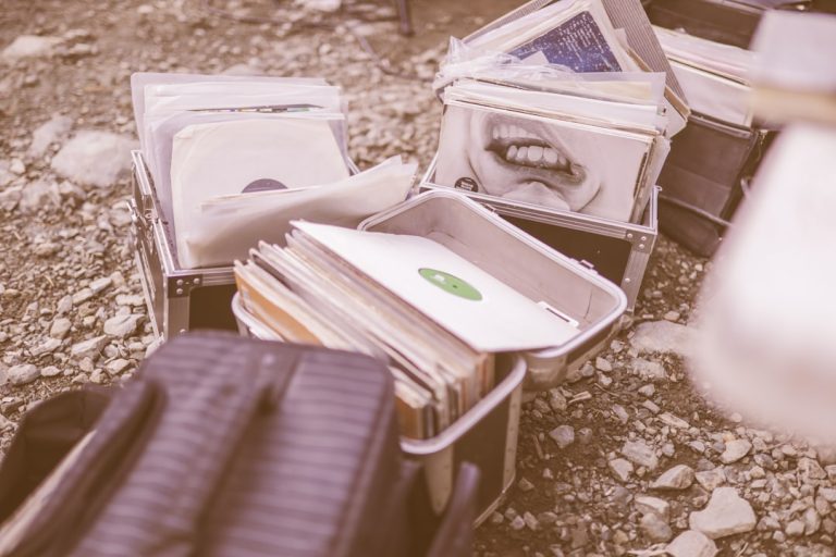How I Transformed My Digital Life by Decluttering My Downloads Folder.